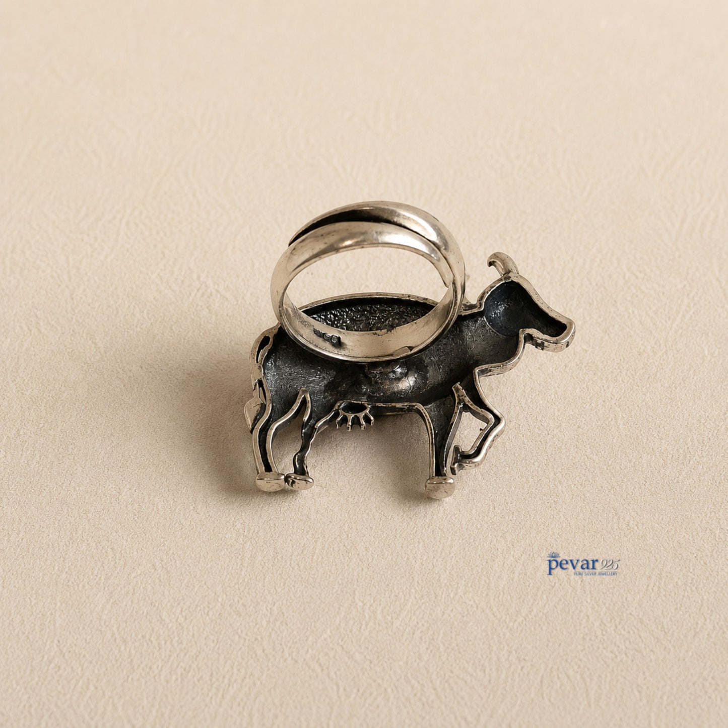 pevar925 handcrafted oxidized sterling silver adjustable ring featuring a detailed sculptural cow motif