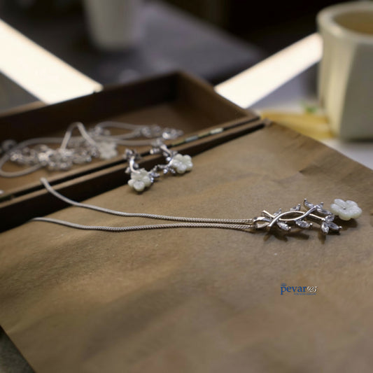Sterling Silver White Flower Necklace Set