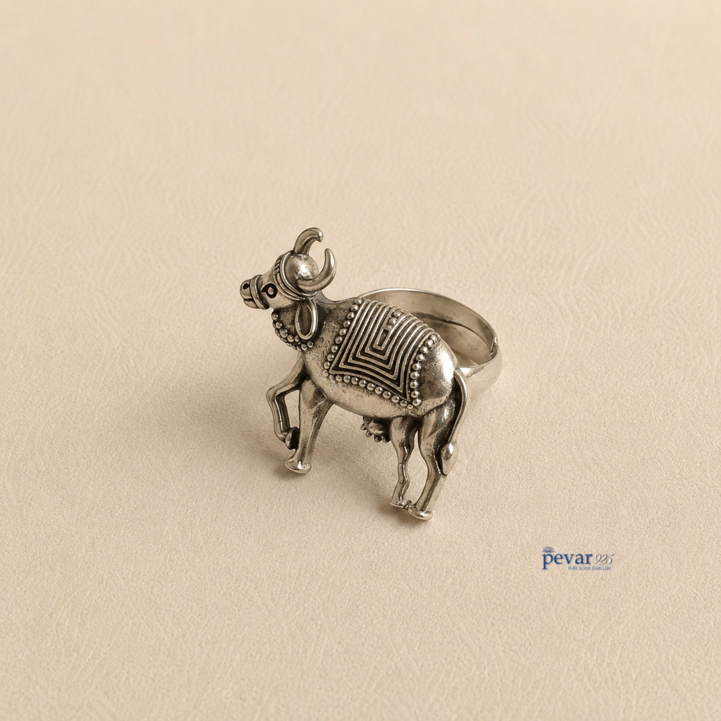 pevar925 handcrafted oxidized sterling silver adjustable ring featuring a detailed sculptural cow motif